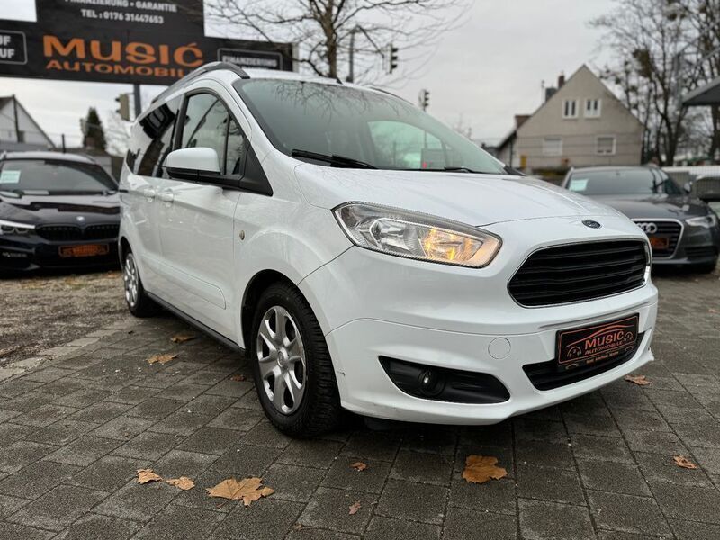 Gebraucht Ford Tourneo Courier 75 PS (55 kW) 2015 Weiß Van / Kleinbus