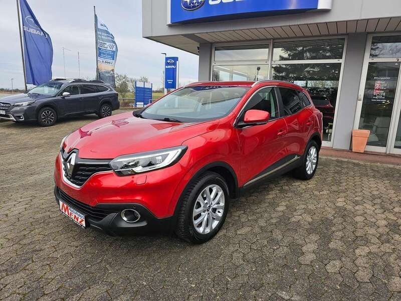 Rot Gebraucht 2015 Renault Kadjar Experience SUV | 13.490 € (Fairer Preis) - Bild 1/4