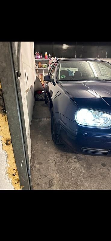 Gebraucht VW Golf IV Pacific 75 PS (55 kW) 2003 Blau Limousine