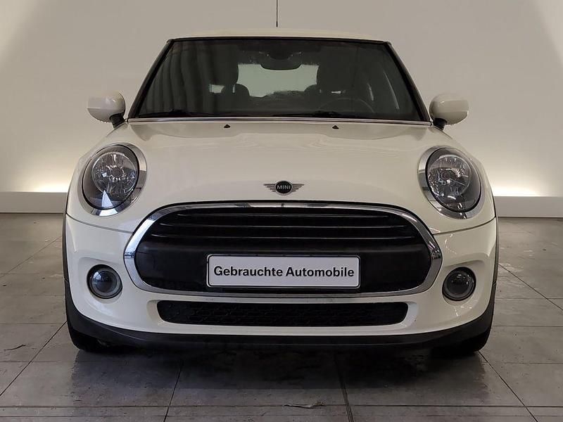Gebraucht Mini ONE Sport 102 PS (75 kW) 2019 Weiß Kleinwagen