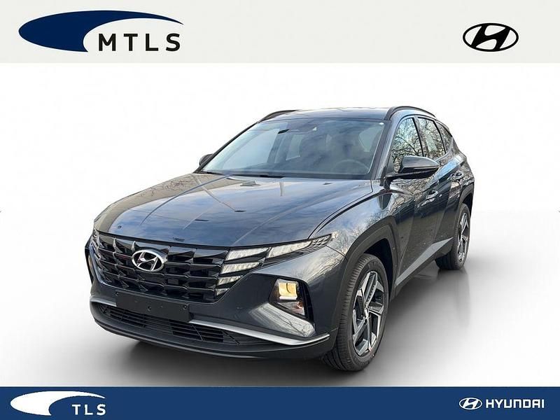 Grau Gebraucht 2024 Hyundai Tucson Basis SUV | 30.890 € (Guter Preis) - Bild 1/4