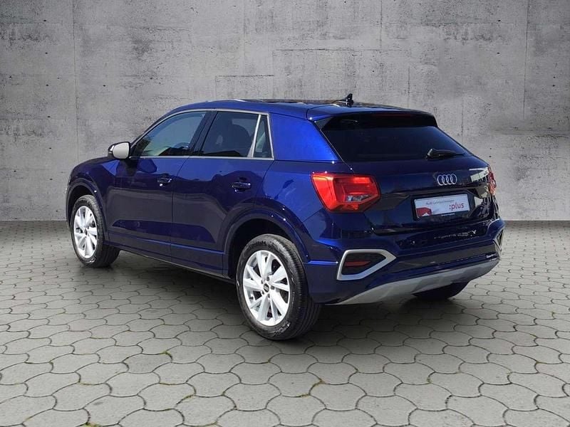 Gebraucht Audi Q2 Advanced Plus 150 PS (110 kW) 2023 Navarrablau metallic SUV