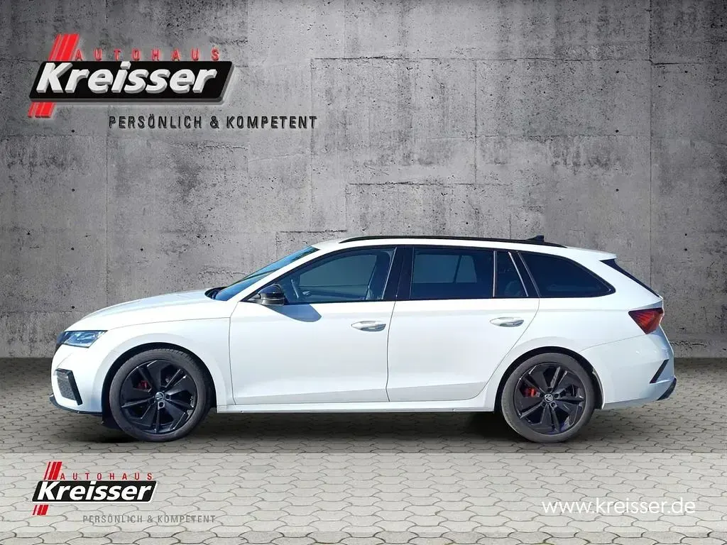 Gebraucht Skoda Octavia RS 200 PS (147 kW) 2023 Weiß Kombi