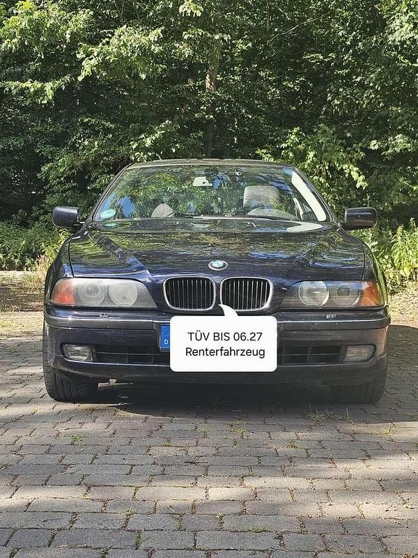 Blau Gebraucht 2000 BMW 523 Limousine | 5.900 € (Etwas zu teuer) - Bild 1/4