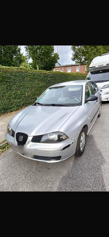 Second-hand Seat Ibiza 64 CP (47 kW) 2003 Argintiu Hatchback