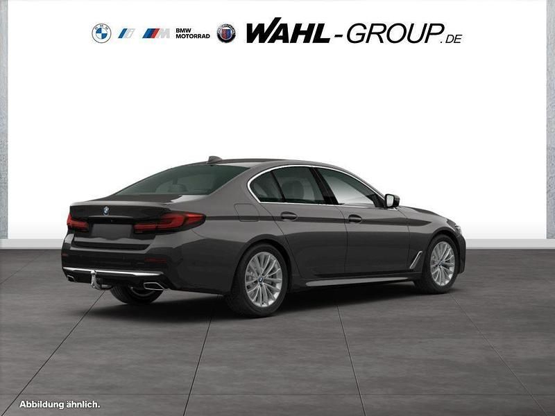 Metallic Gebraucht 2023 BMW 520 Efficient Dynamics Limousine | 38.630 € (Etwas zu teuer) - Bild 1/4