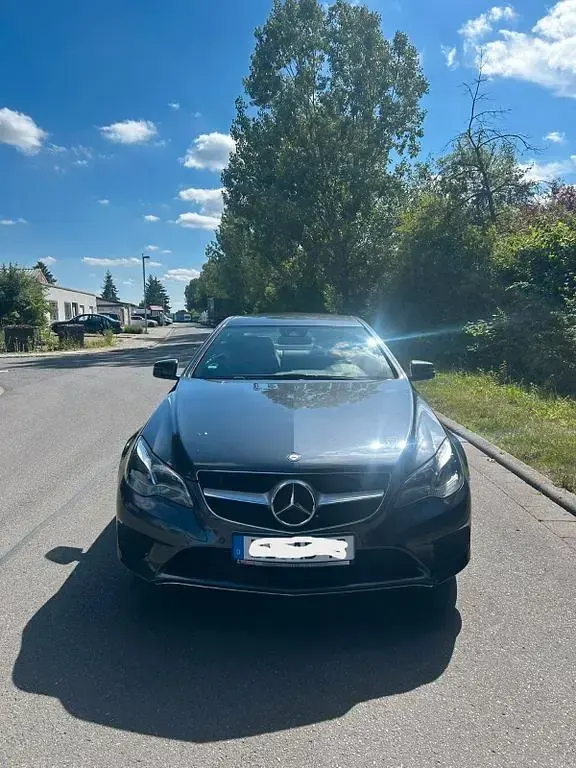 Gebraucht Mercedes E200 184 PS (135 kW) 2014 Grau Coupé