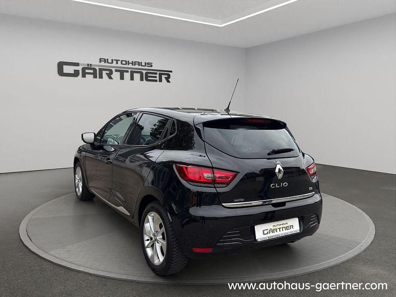 Gebraucht Renault Clio IV LIMITED 90 PS (66 kW) 2015 Limousine