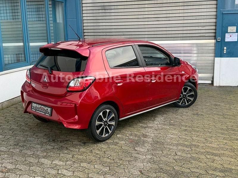 Gebraucht Mitsubishi Space Star Edition+ 80 PS (58 kW) 2020 Rot Limousine