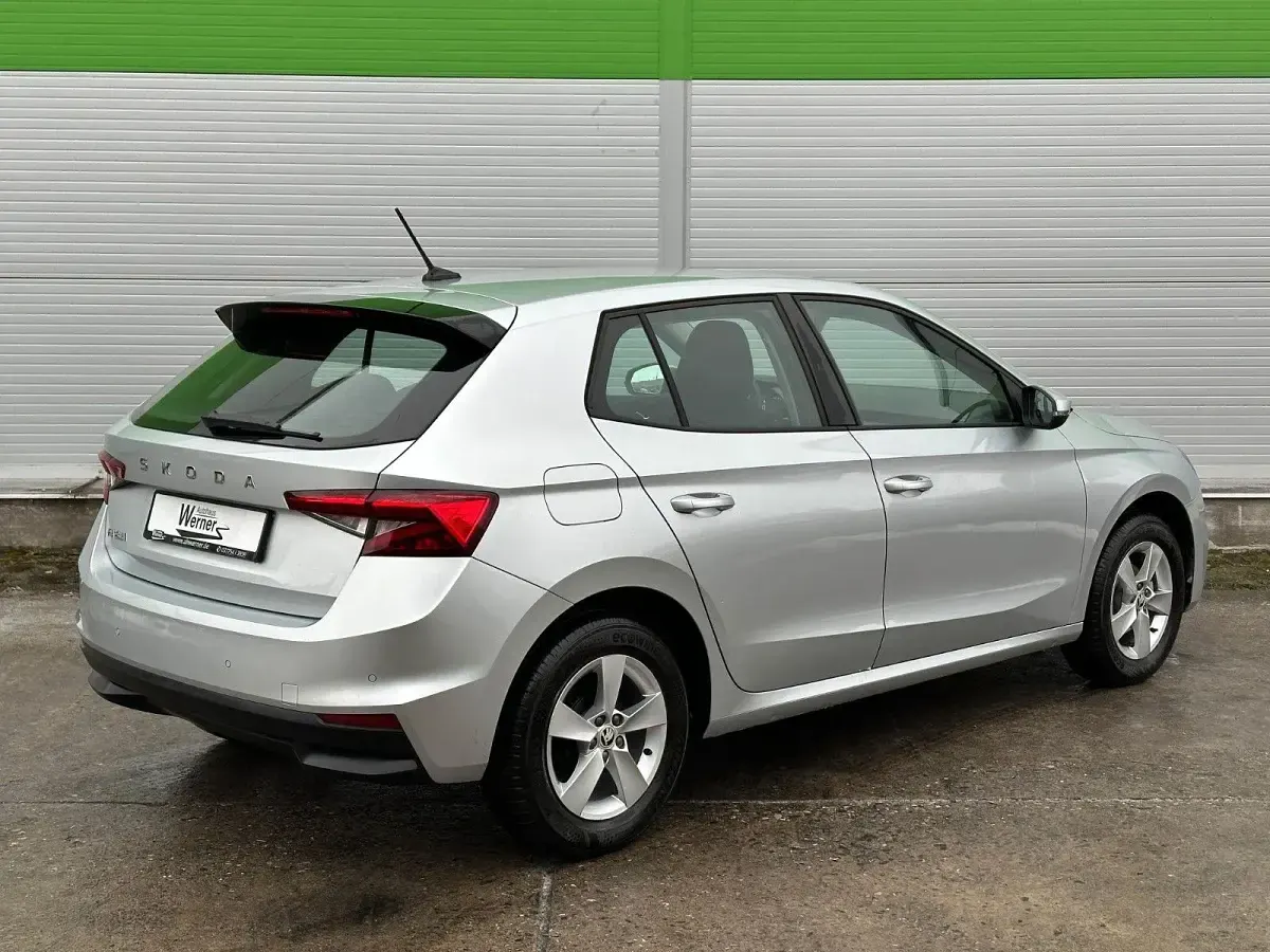 Gebraucht Skoda Fabia Selection 80 PS (58 kW) 2024 Silber Kleinwagen