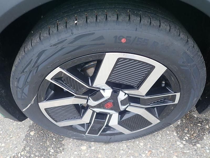 Neu Renault 5 E-Tech Komfort 110 kW (150 PS) 2026 Grün Limousine