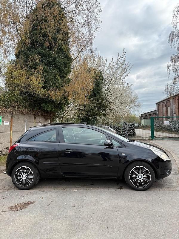 Gebraucht Opel Corsa 80 PS (58 kW) 2007 Schwarz Kleinwagen