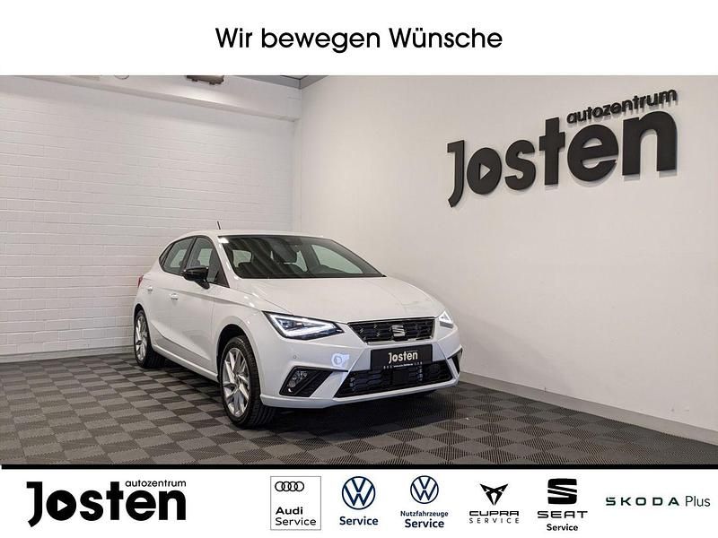 Nevada weiss Gebraucht 2024 Seat Ibiza FR Kleinwagen | 20.990 € (Fairer Preis) - Bild 1/4