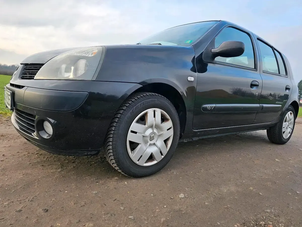 Gebraucht Renault Clio II 75 PS (55 kW) 2005 Schwarz Limousine