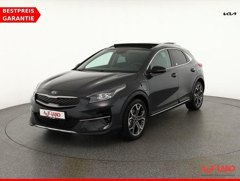 Grau Gebraucht 2021 Kia XCeed Spirit SUV | 20.990 € (Etwas zu teuer) - Bild 1/4