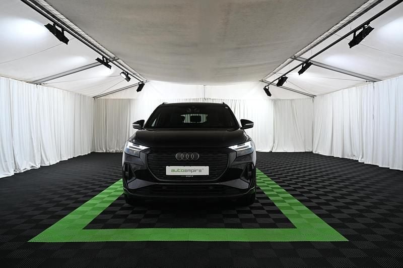 Neu Audi Q4 e-tron S-line plus 125 kW (170 PS) 2025 Violett SUV