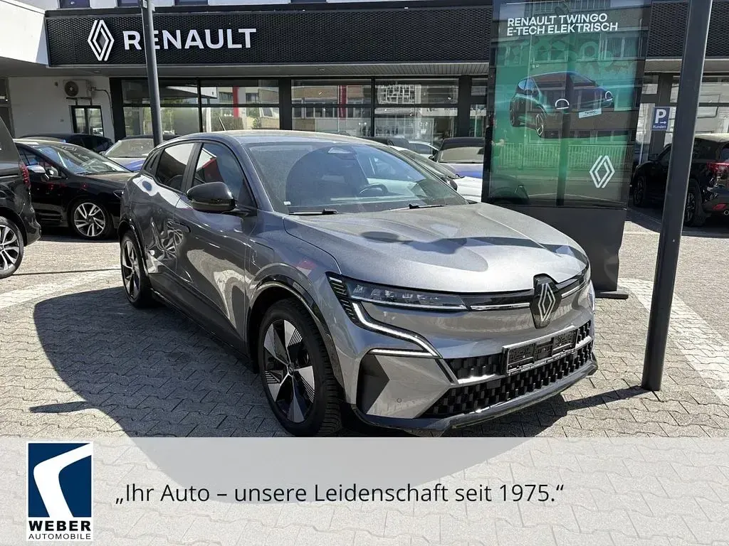 Używany Renault Megane E-Tech Equilibre 160 kW (218 KM) 2023 Szary Sedan/Limuzyna