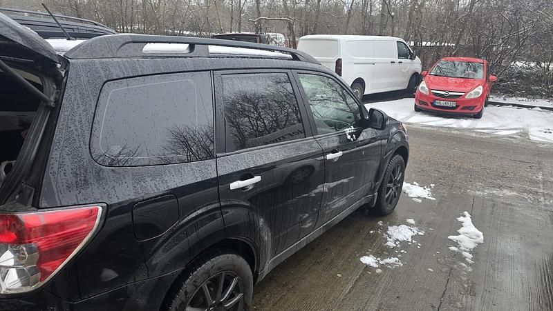 Gebraucht Subaru Forester 108 PS (79 kW) 2012 Schwarz SUV