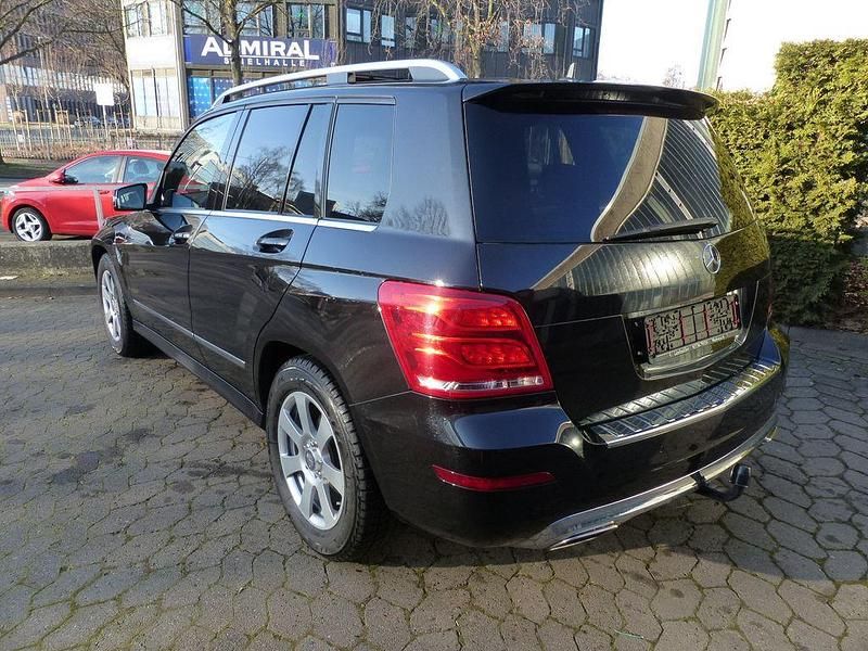 Gebraucht Mercedes GLK250 204 PS (150 kW) 2014 Schwarz SUV