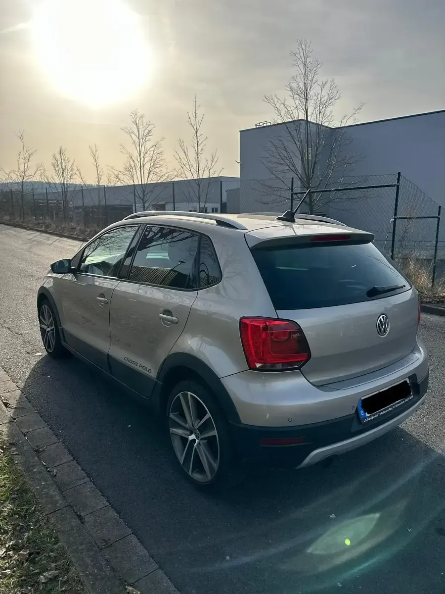 Gebraucht VW Polo Cross 105 PS (77 kW) 2011 Kleinwagen