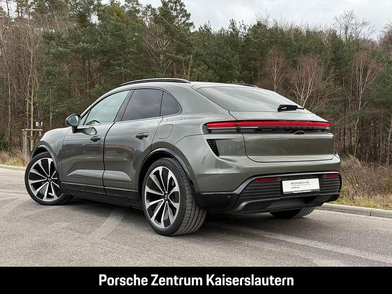 Gebraucht Porsche Macan Turbo 469 kW (639 PS) 2024 Grün SUV