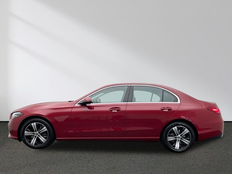 Gebraucht Mercedes C200 Avantgarde 204 PS (150 kW) 2024 Rot Limousine