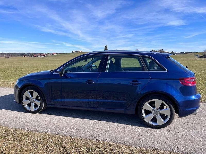 Second-hand Audi A3 Ambition 150 CP (110 kW) 2016 Albastru Hatchback