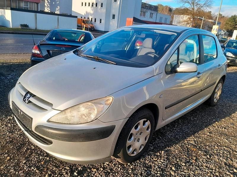 Gebraucht Peugeot 307 75 PS (55 kW) 2002 Grau Kleinwagen