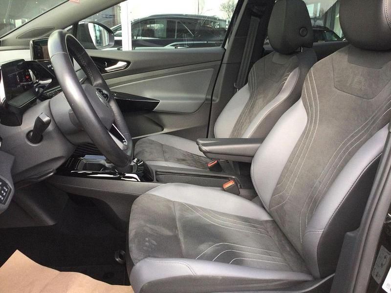 Gebraucht VW ID.4 Pro Performance 150 kW (204 PS) 2022 Grenadillschwarz (metallic) SUV