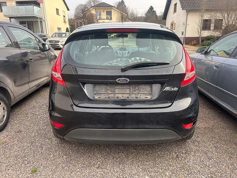 Gebraucht Ford Fiesta Trend 82 PS (60 kW) 2010 Kleinwagen