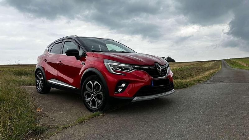 Rot Gebraucht 2019 Renault Captur Intens SUV | 16.100 € (Etwas zu teuer) - Bild 1/4