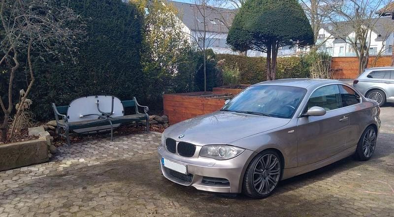 Gebraucht BMW 135 Performance 326 PS (239 kW) 2008 Silber Kleinwagen