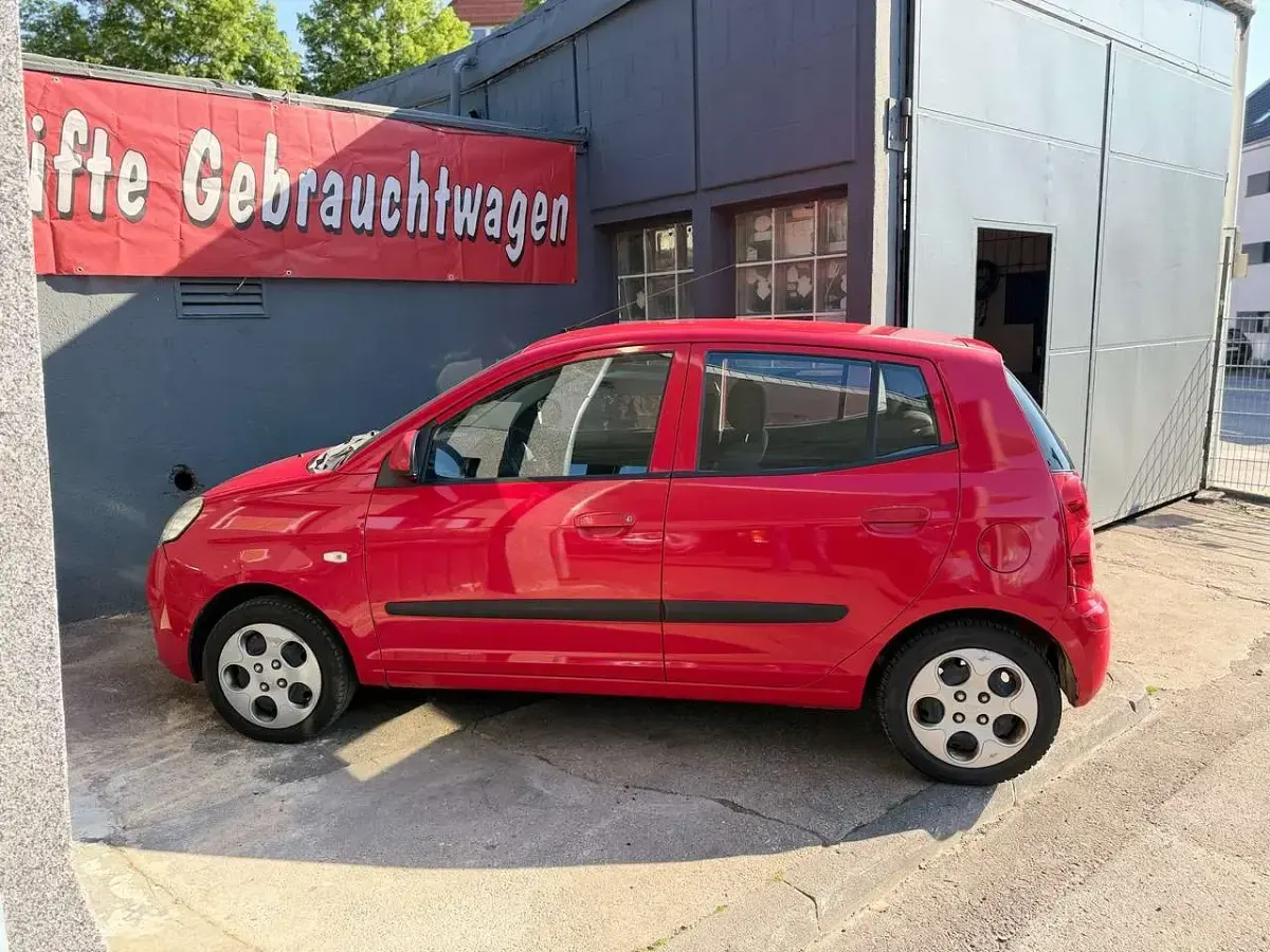 Używany Kia Picanto 65 KM (47 kW) 2009 Czerwony Hatchback