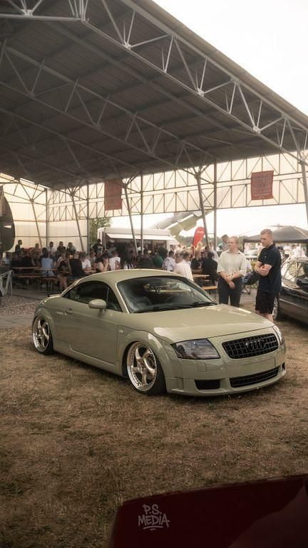 Grün Gebraucht 1998 Audi TT Design Coupé | 9.999 € - Bild 1/4