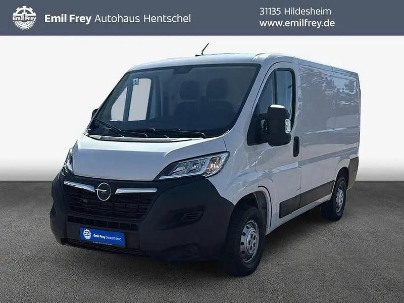 Weiß Gebraucht 2023 Opel Movano Edition Van | 17.948 € (Superpreis) - Bild 1/4