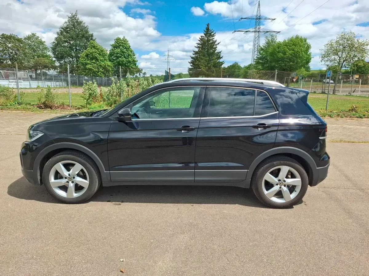 Używany VW T-Cross Style 110 KM (80 kW) 2022 Czarny SUV