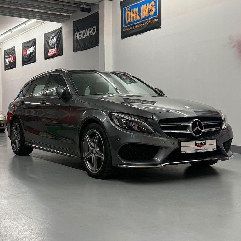 Grau Gebraucht 2016 Mercedes C400 AMG Limousine | 34.490 € (Fairer Preis) - Bild 1/4