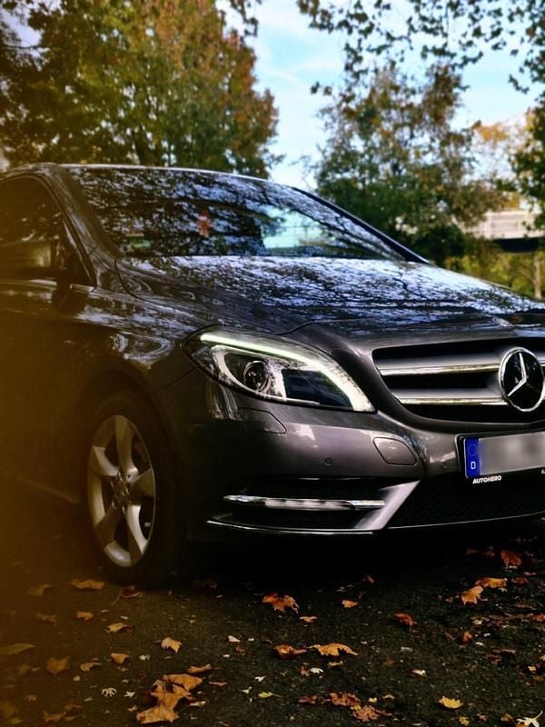 Gebraucht Mercedes B180 110 PS (80 kW) 2012 Van / Kleinbus