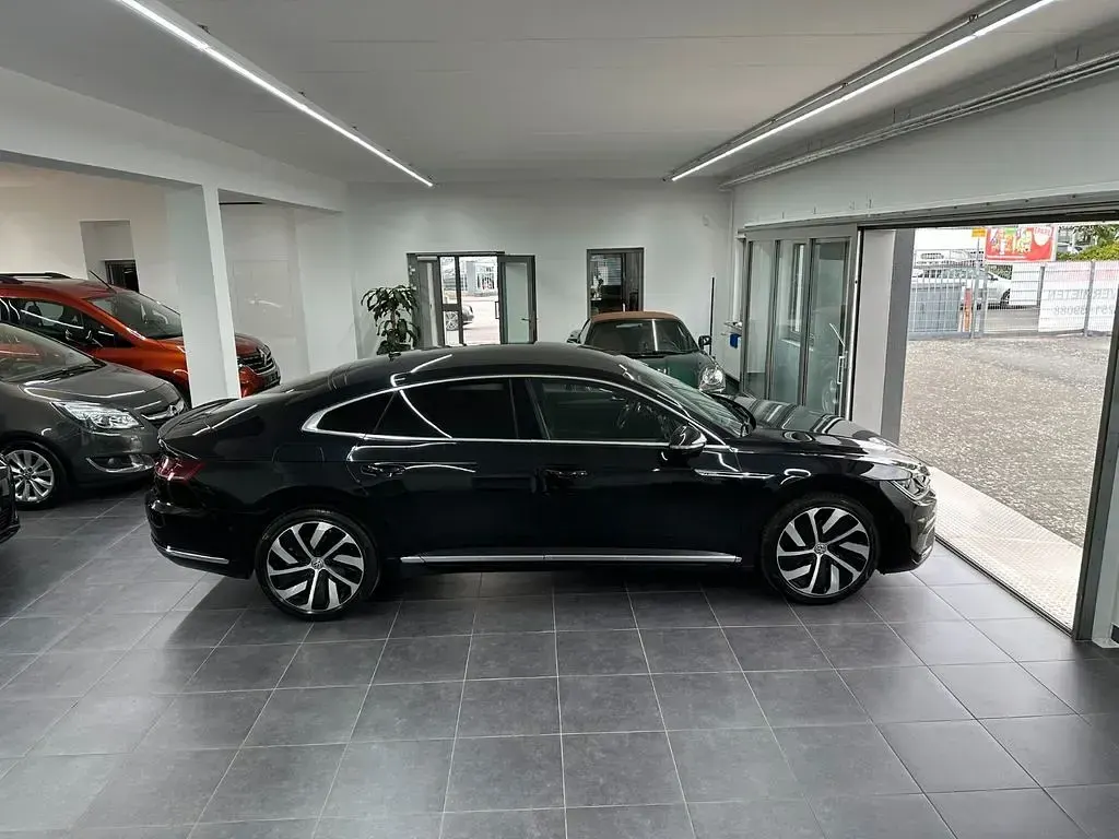 Gebraucht VW Arteon R-line 190 PS (139 kW) 2018 Schwarz Kleinwagen