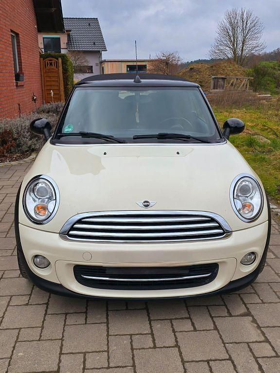 Gebraucht Mini Cooper 122 PS (89 kW) 2012 Weiß Kleinwagen