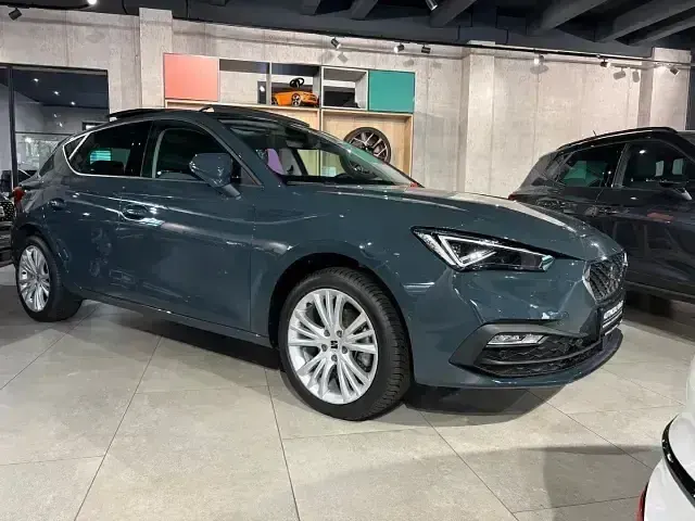 Gebraucht Seat Leon Style 116 PS (85 kW) 2025 Fiord blau Limousine