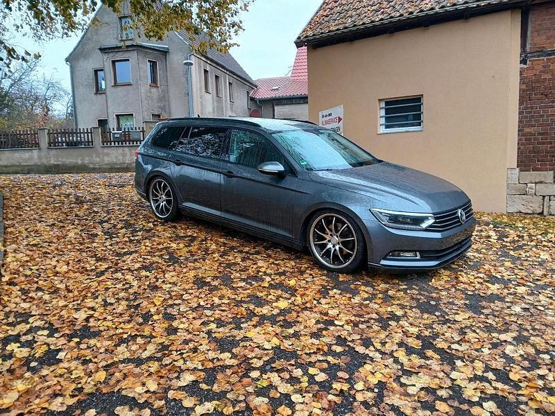 Grau Gebraucht 2016 VW Passat Kombi | 7.490 € (Guter Preis) - Bild 1/4