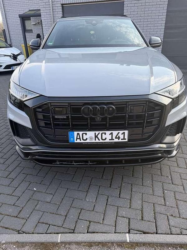 Gebraucht Audi Q8 286 PS (210 kW) 2018 Schwarz SUV