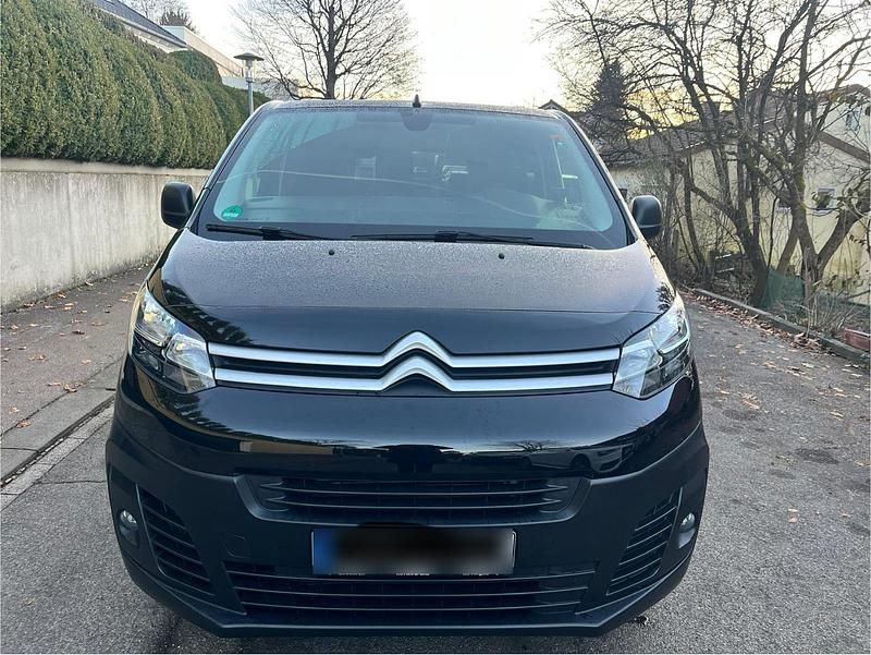 Second-hand Citroën Jumpy 120 CP (88 kW) 2023 Negru Monovolum