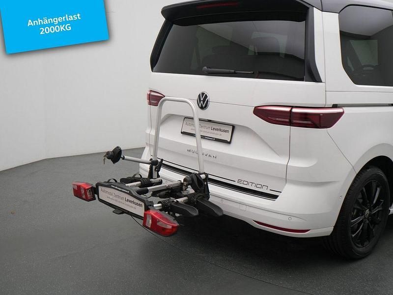 Gebraucht VW Multivan Edition 150 PS (110 kW) 2026 Grau Van