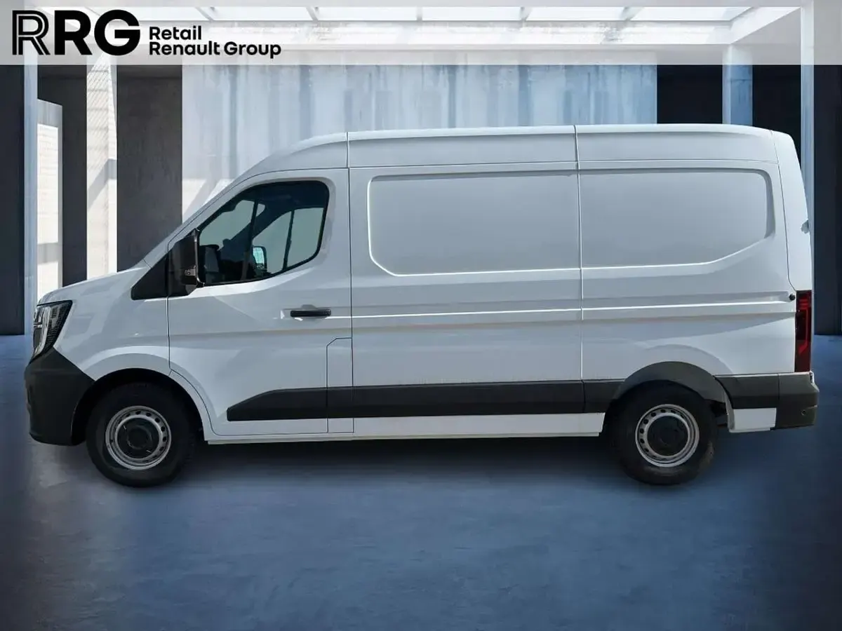 Gebraucht Renault Master 131 PS (96 kW) 2025 Weiß Van / Kleinbus