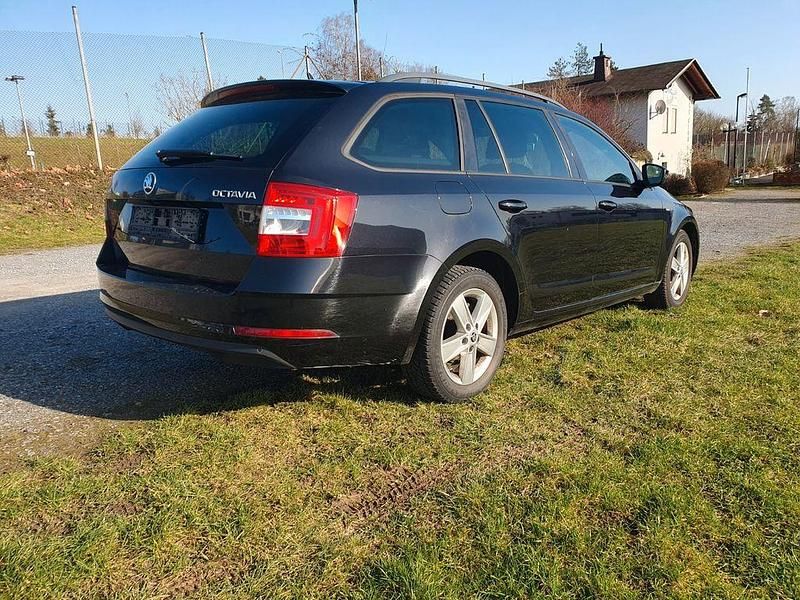 Gebraucht Skoda Octavia Clever 150 PS (110 kW) 2018 Schwarz Kombi