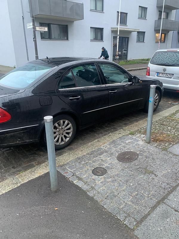Schwarz Gebraucht 2007 Mercedes E280 Limousine | 4.900 € (Guter Preis) - Bild 1/4