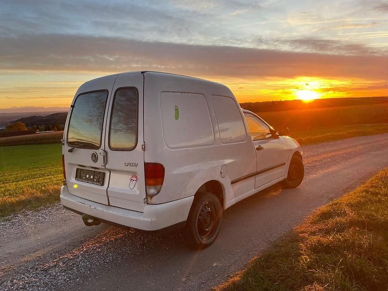 Gebraucht VW Caddy 90 PS (66 kW) 2003 Weiß Van / Kleinbus