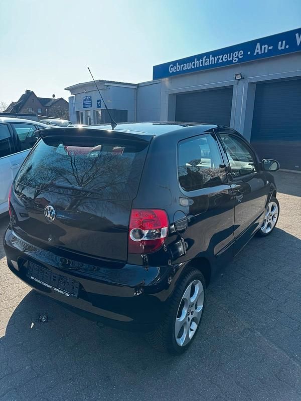 Gebraucht VW Fox 59 PS (43 kW) 2011 Schwarz Kleinwagen